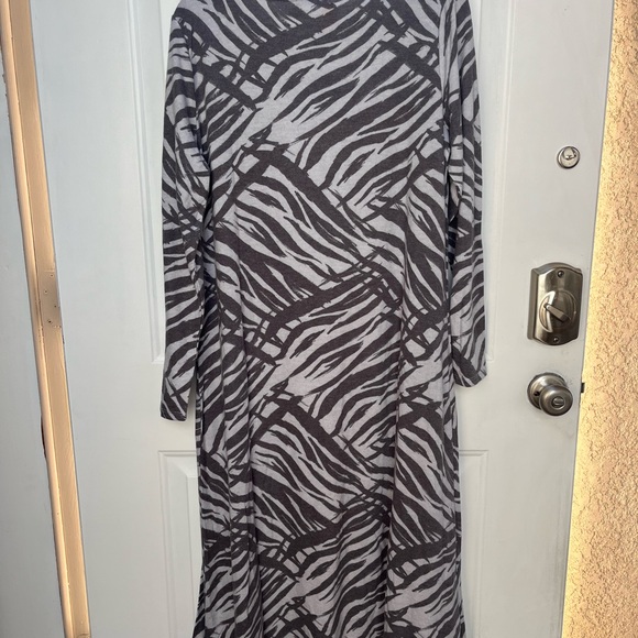 ModX long sleeve sweater dress - Picture 2 of 5